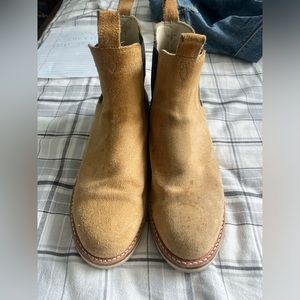 RGT Tan Chelsea Boots